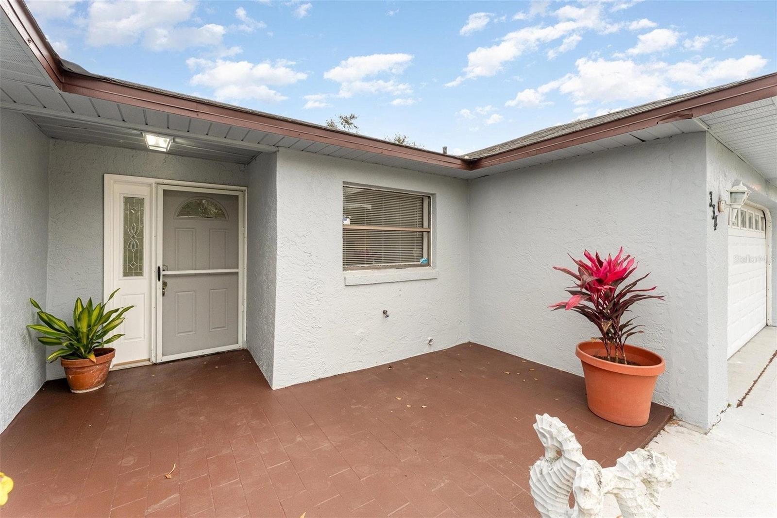 334 Dagama Ct Property Photo 7