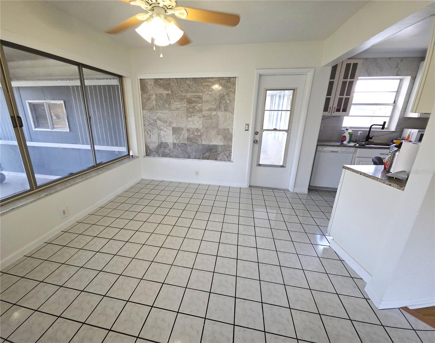 802 Crawford St Property Photo 14