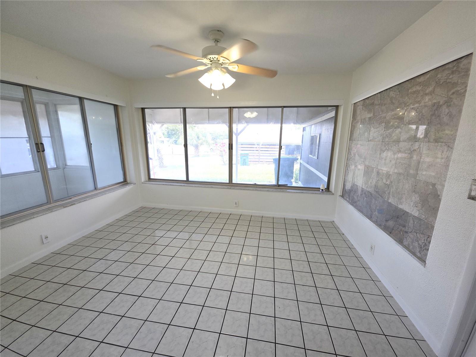 802 Crawford St Property Photo 15