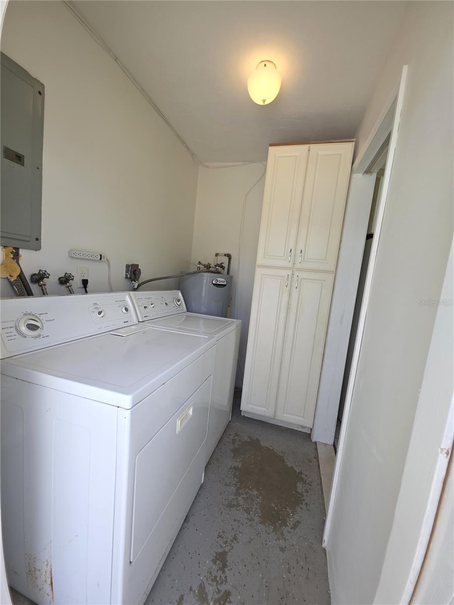 802 Crawford St Property Photo 25