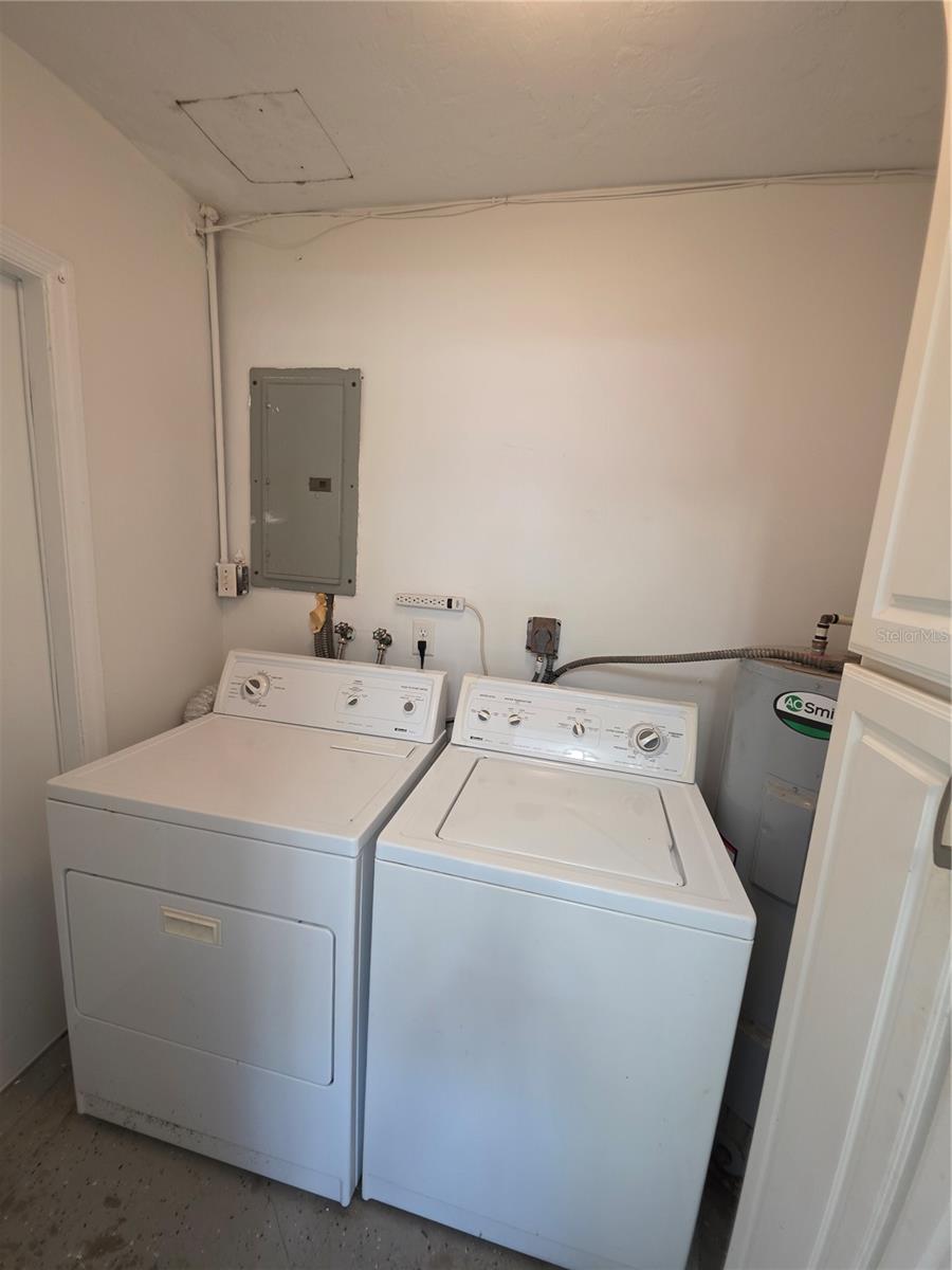 802 Crawford St Property Photo 26