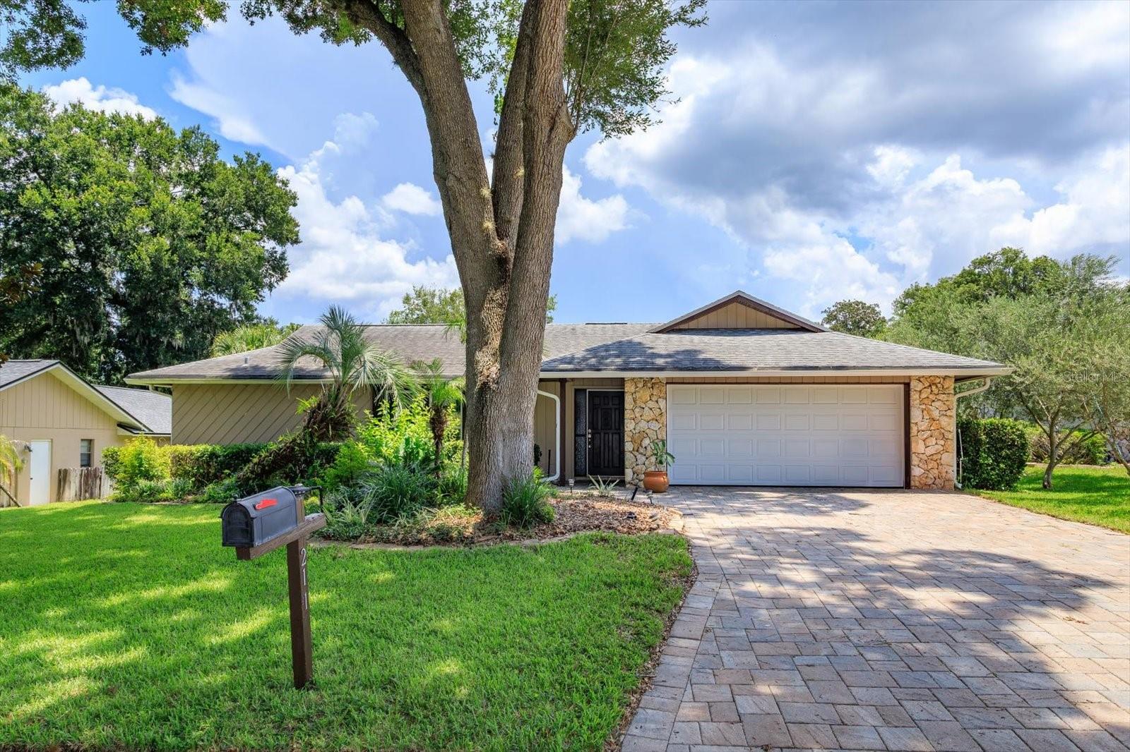 211 STEVENAGE DR