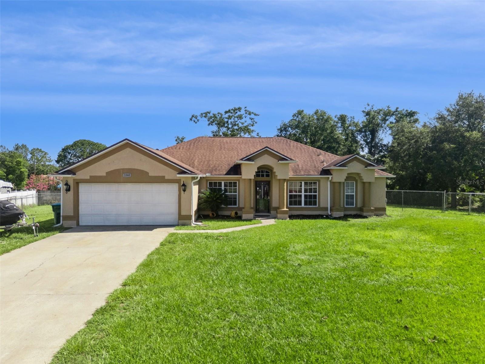 1560 Gray Ct Property Photo 2