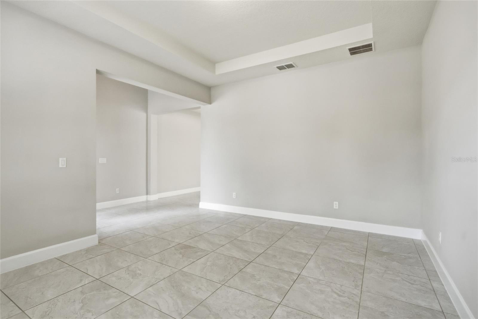 9431 Royal Estates Blvd Property Photo 7