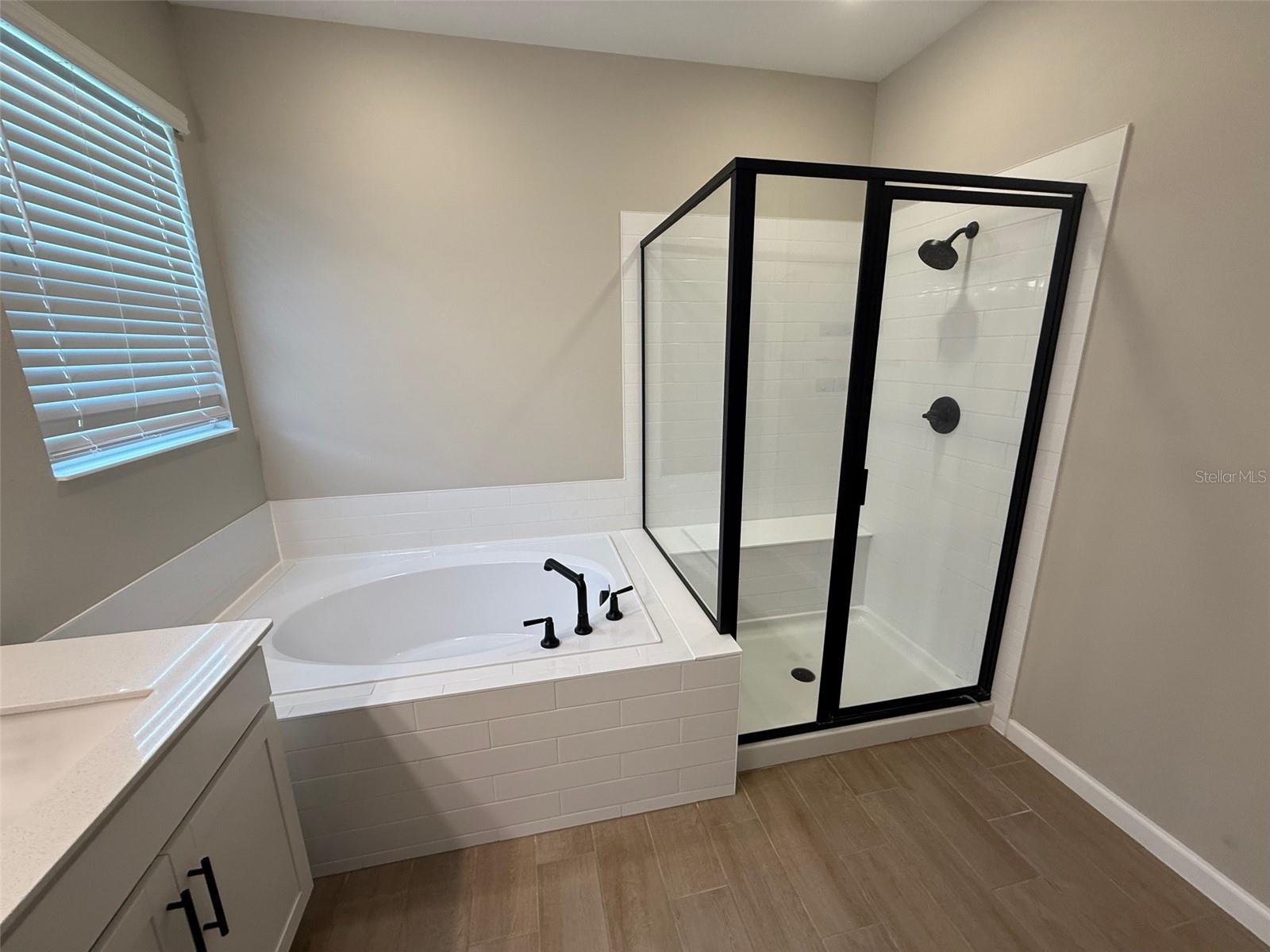 10073 Spring Lake Dr Property Photo 13