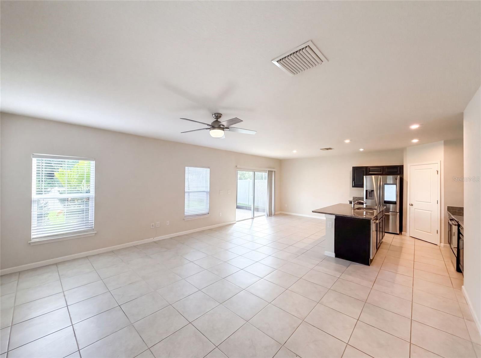 10654 Hawks Landing Dr Property Photo 3