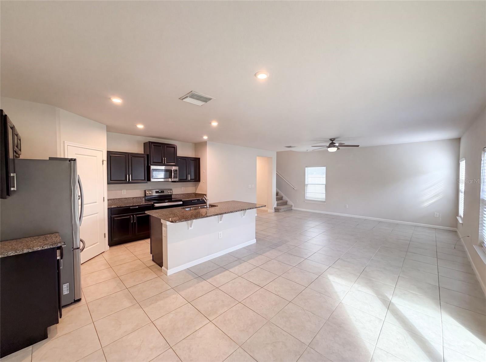 10654 Hawks Landing Dr Property Photo 6