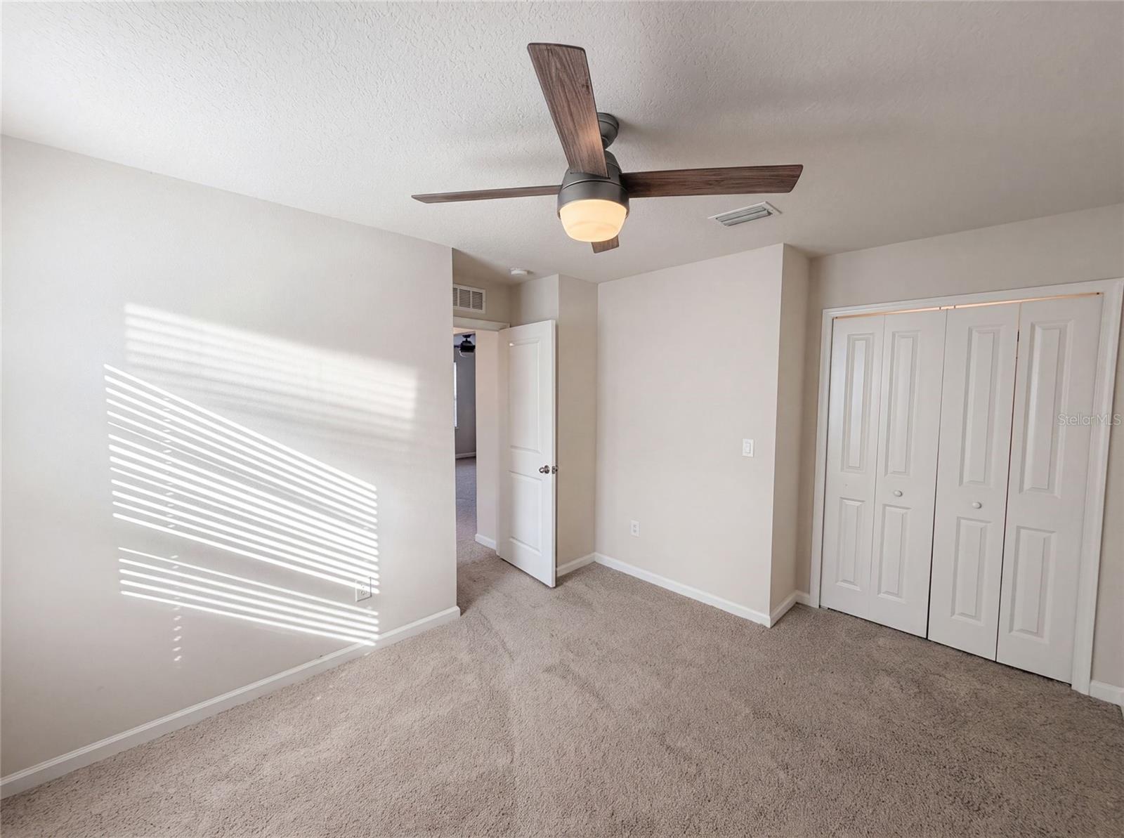 10654 Hawks Landing Dr Property Photo 16