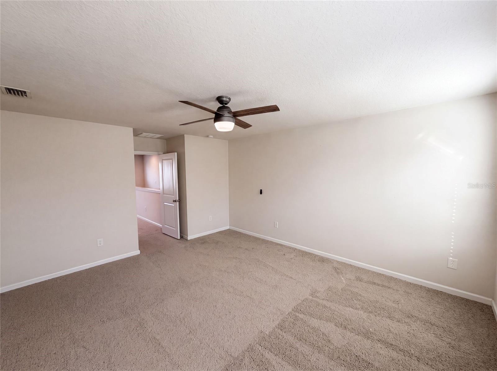 10654 Hawks Landing Dr Property Photo 20