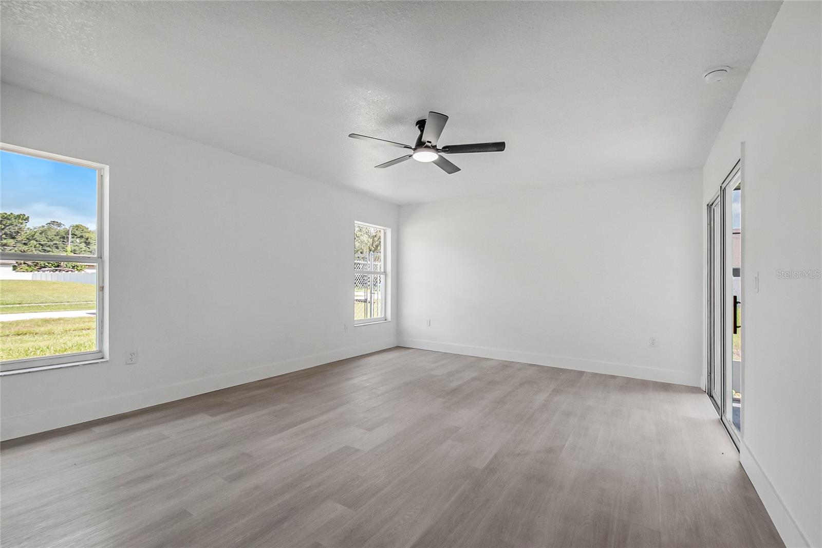 2570 Coachman Dr Property Photo 19