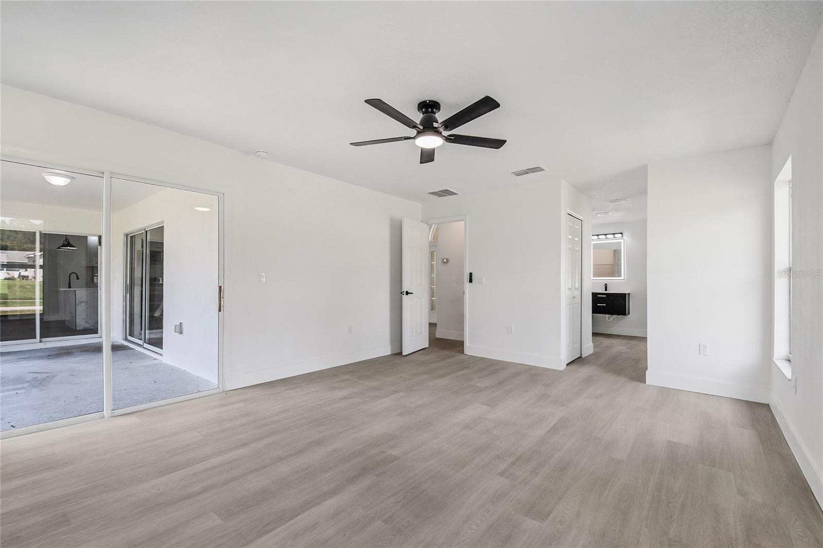 2570 Coachman Dr Property Photo 20