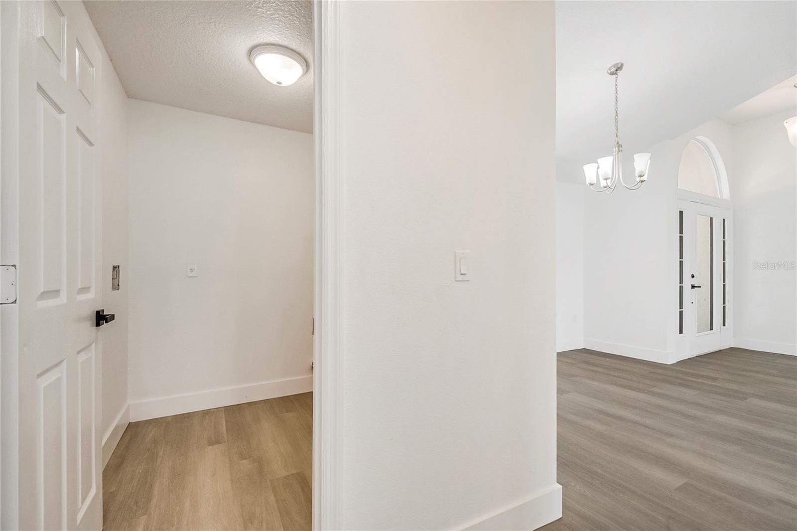 2570 Coachman Dr Property Photo 32