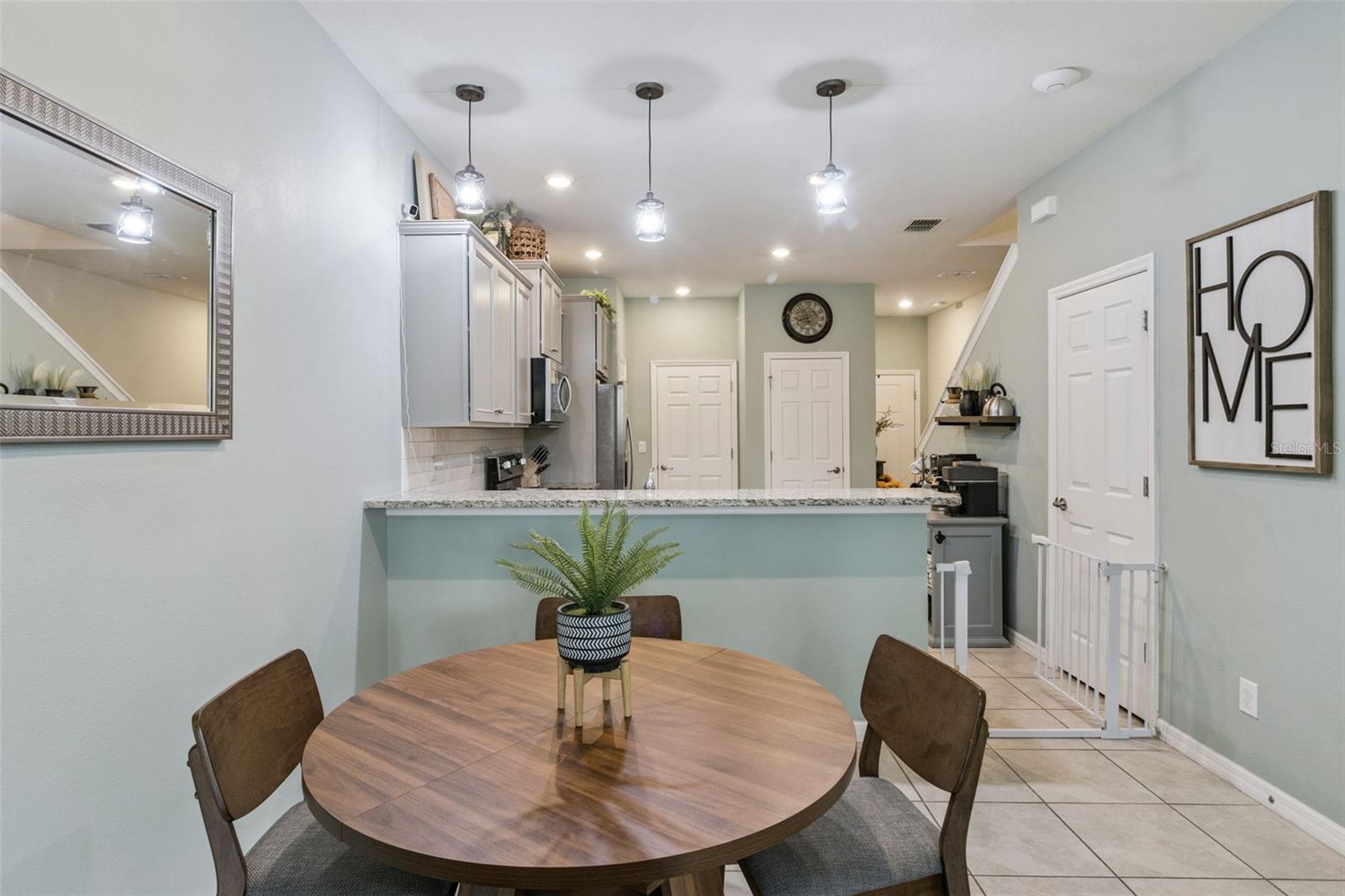 5329 Sylvester Loop Property Photo 8