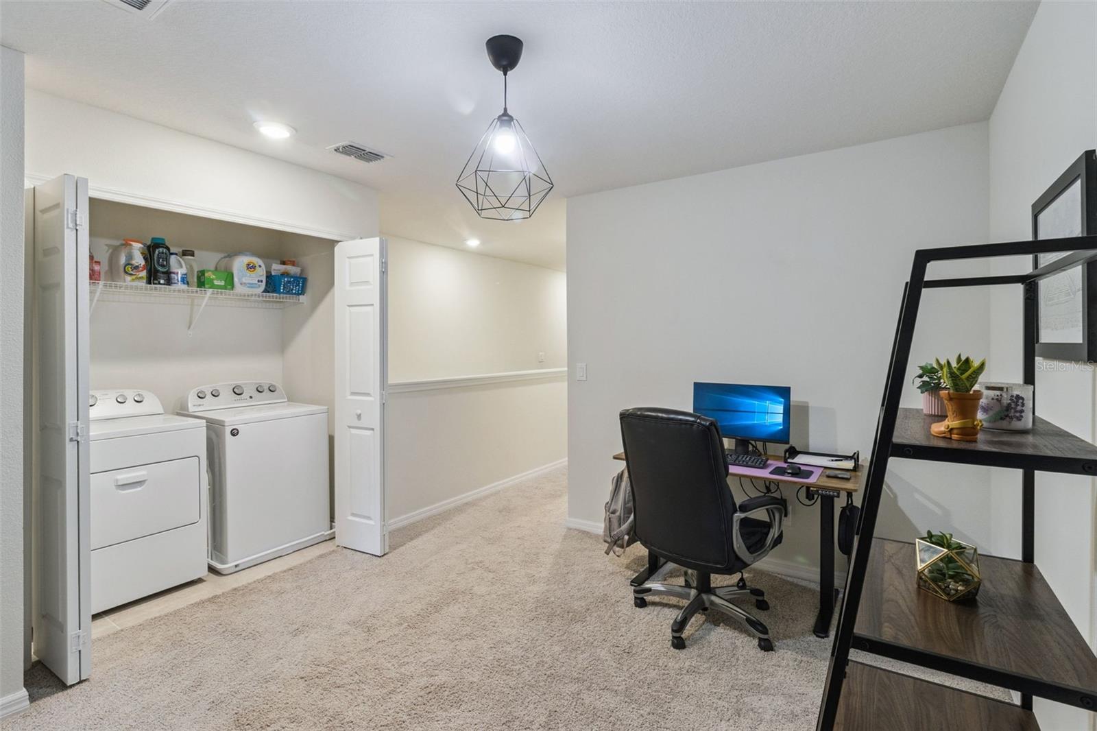 5329 Sylvester Loop Property Photo 15