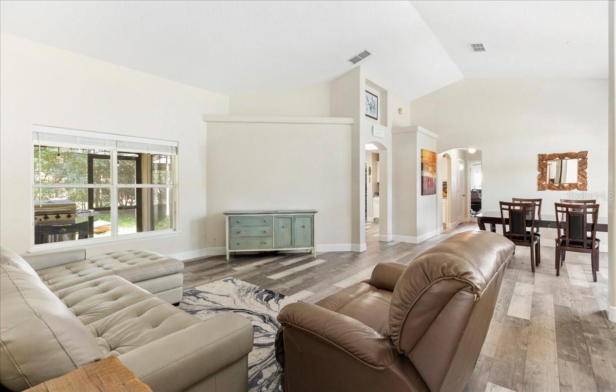 13518 Palo Ct Property Photo 6
