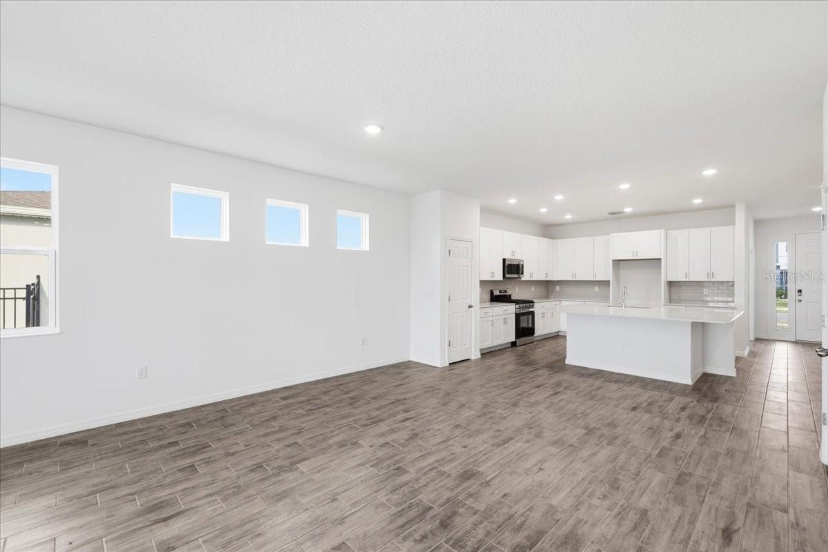 3094 Windswept Way Property Photo 4