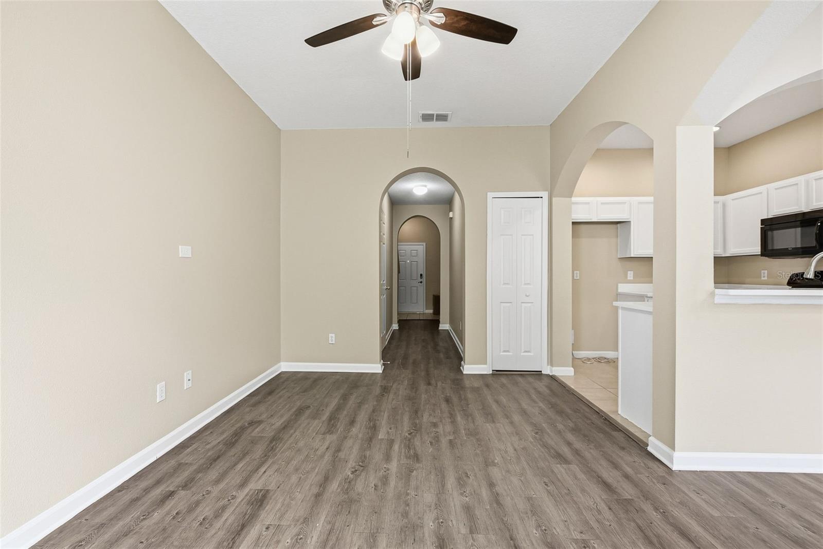 901 Pine Pointe Ln Property Photo 14