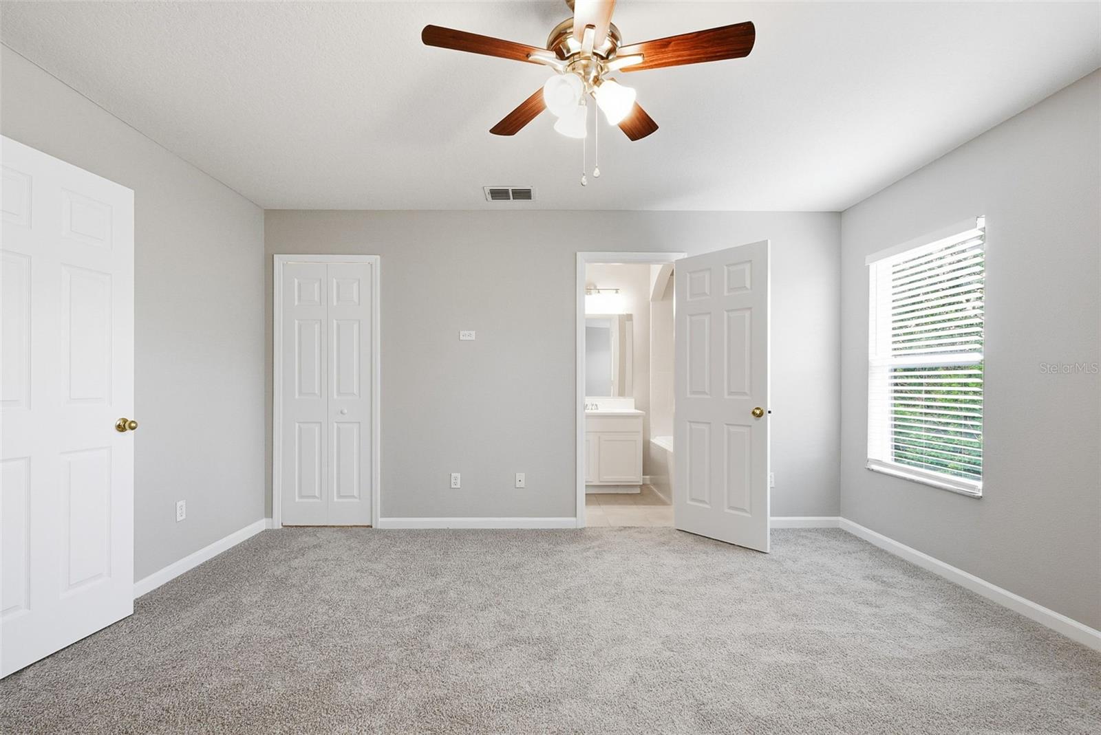 901 Pine Pointe Ln Property Photo 19