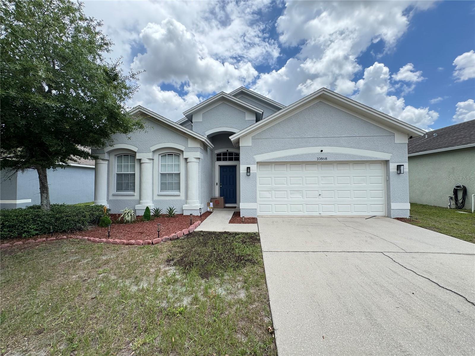10868 Standing Stone Drive Property Photo 1