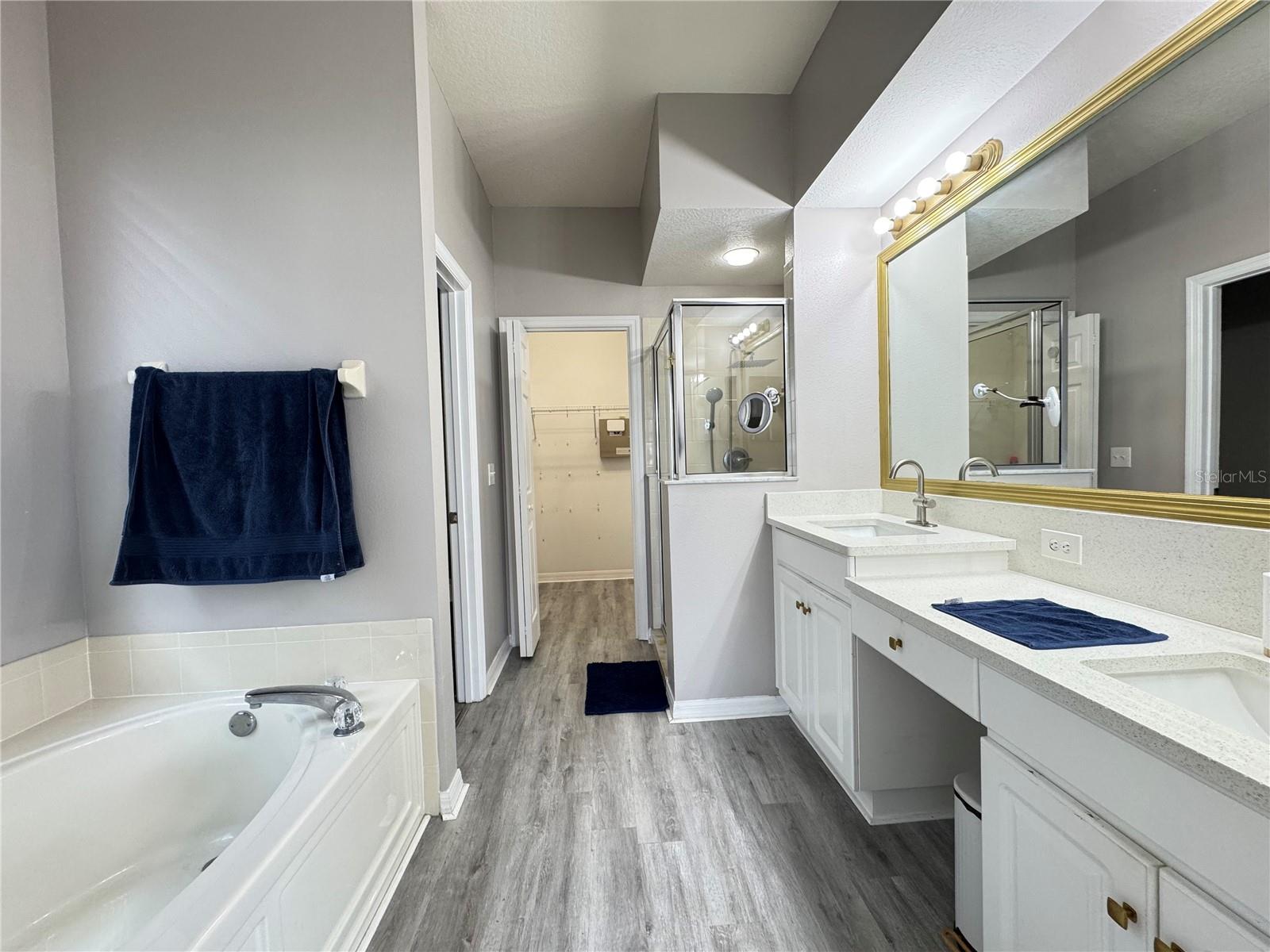 10868 Standing Stone Drive Property Photo 22