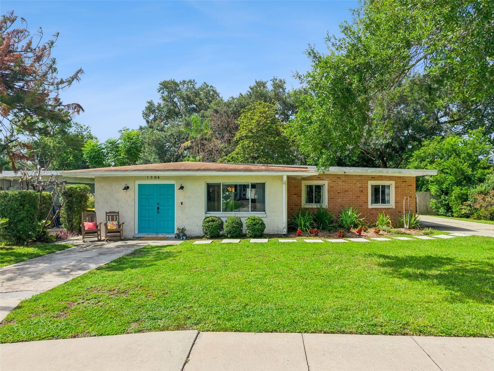 1504 Idaho Ave Property Photo 1