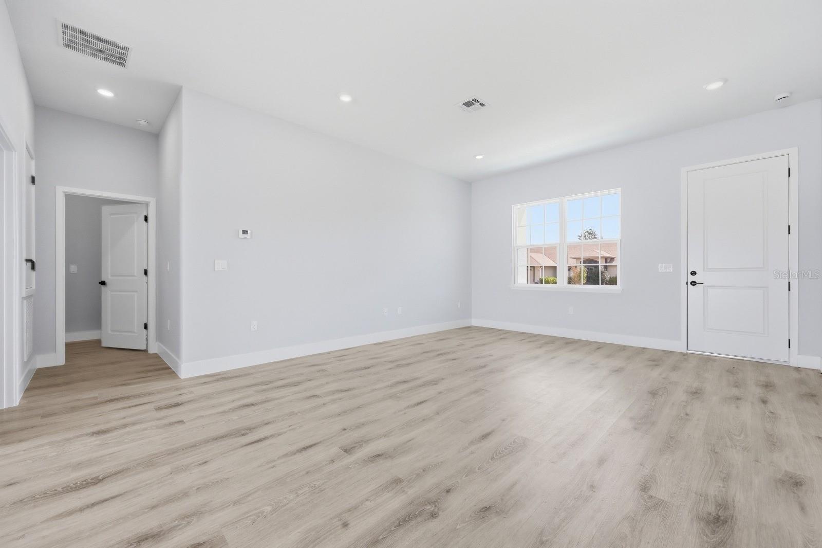 13715 Sw 38th Ct Property Photo 9