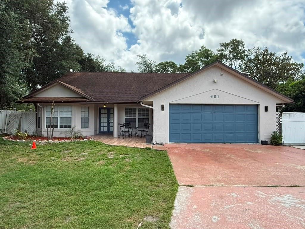 601 S Dean Rd Property Photo 1