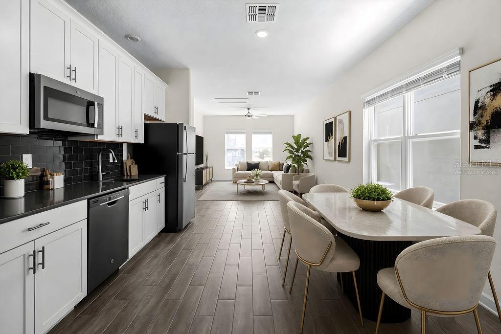 11546 Satire St Property Photo 2