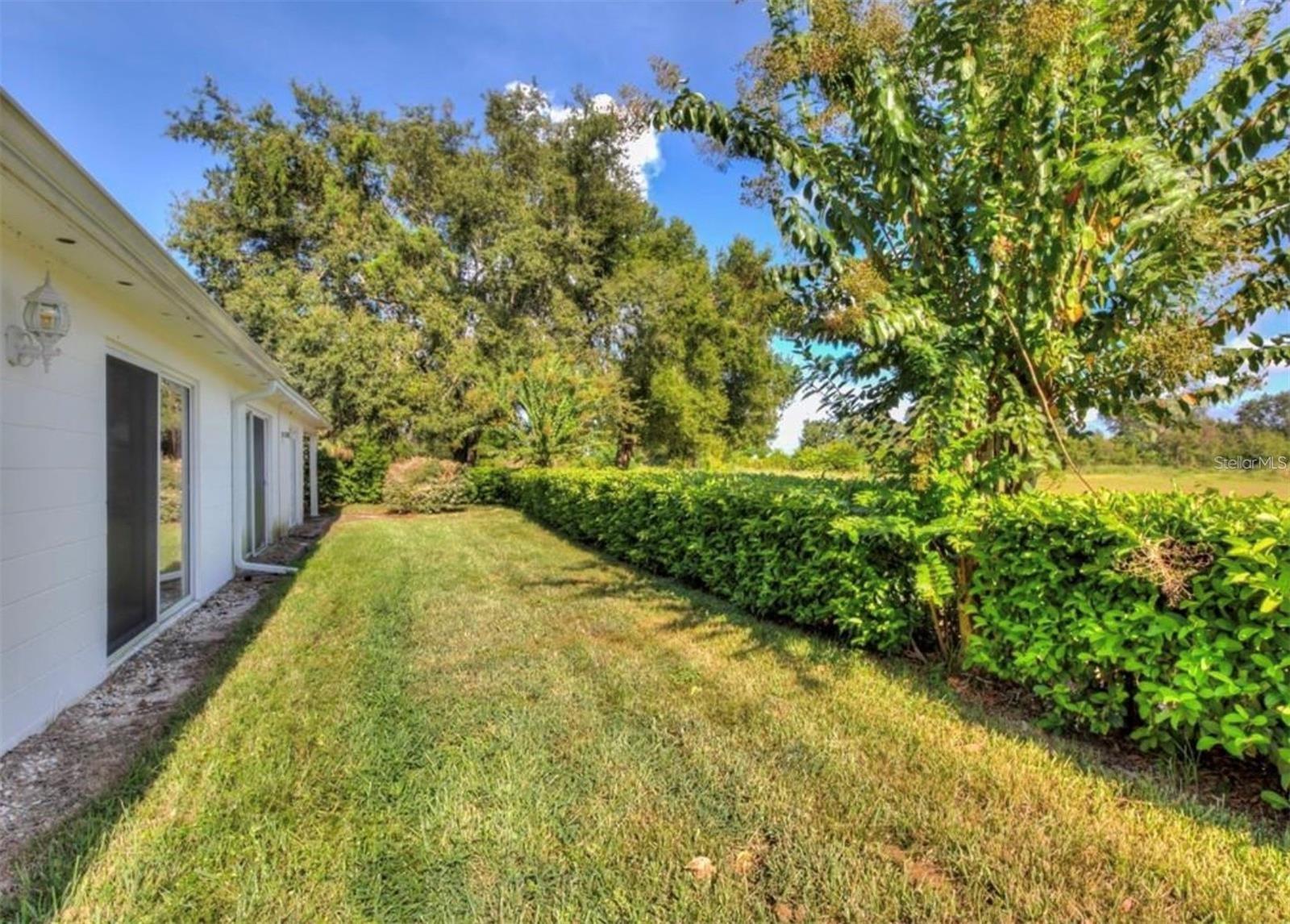 1730 Tropical Ct Property Photo 17