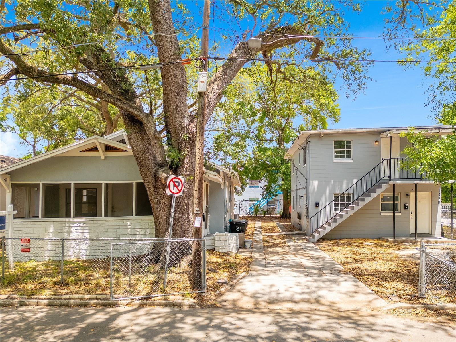 1029 COLYER ST Property Photo 1