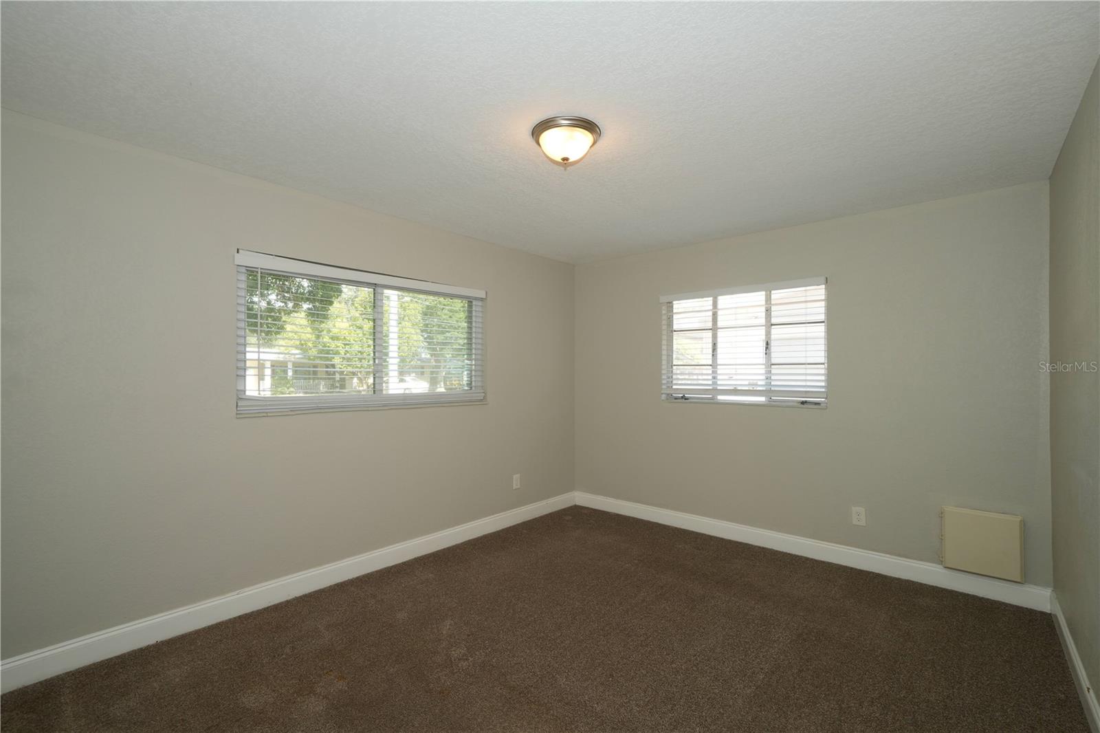 4517 S CLARK AVE Property Photo 1