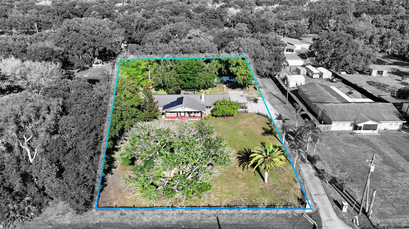 298-300 Orange Ave Property Photo 2