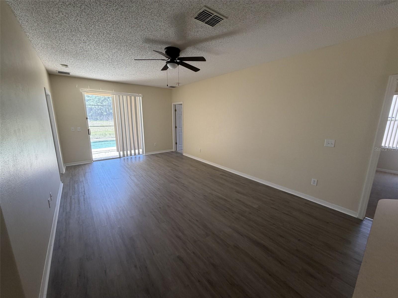 311 Sunset View Dr Property Photo 6