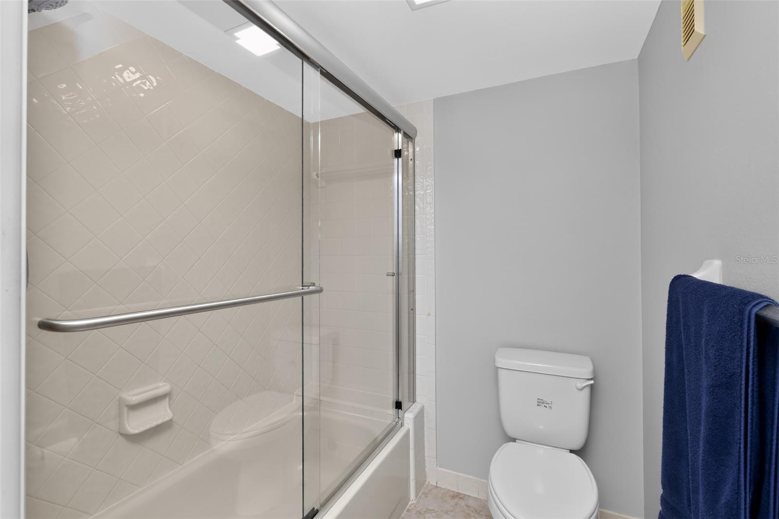 1724 Golfview Dr Property Photo 10