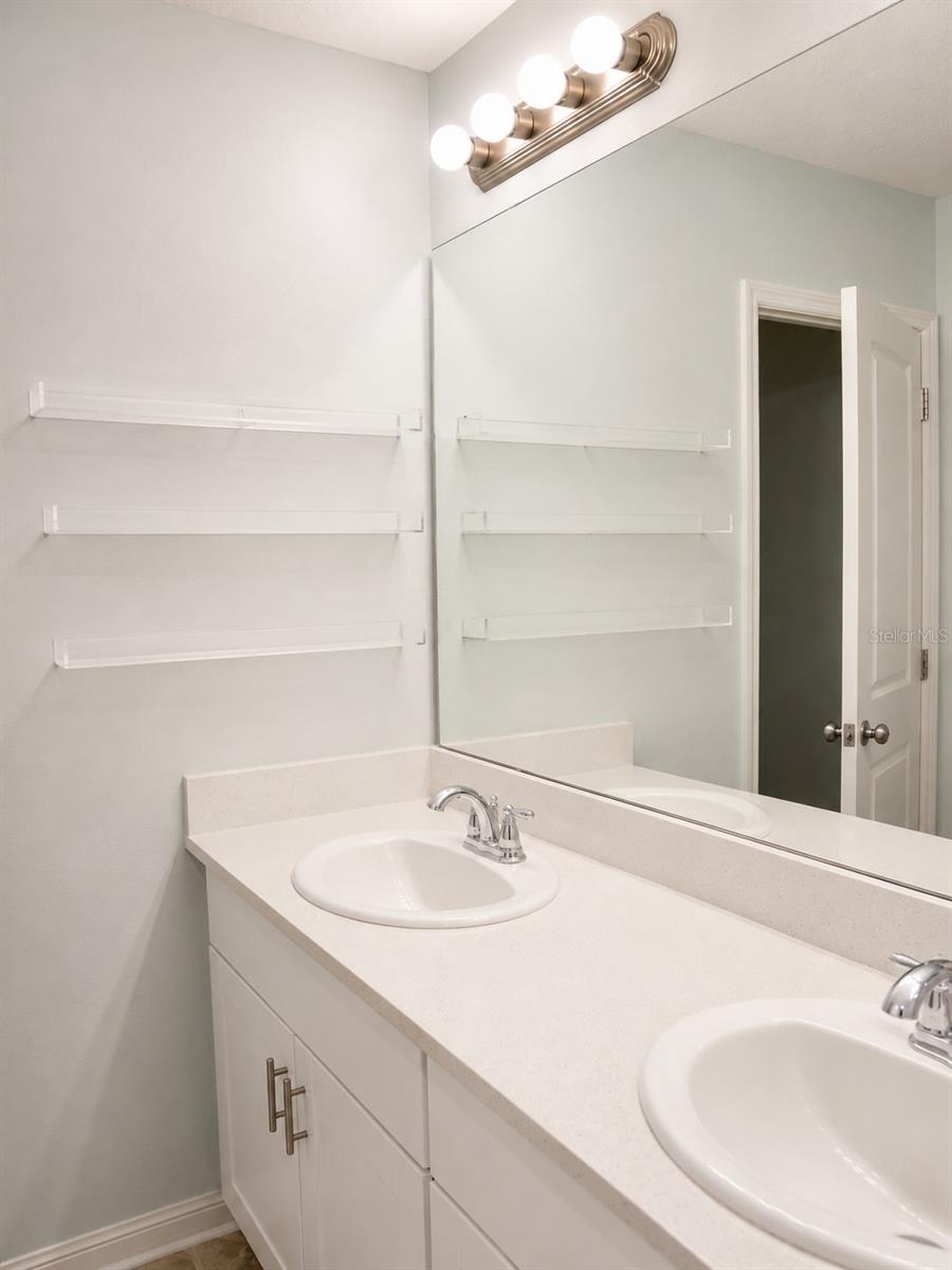 5225 Tuscany Ln Property Photo 8