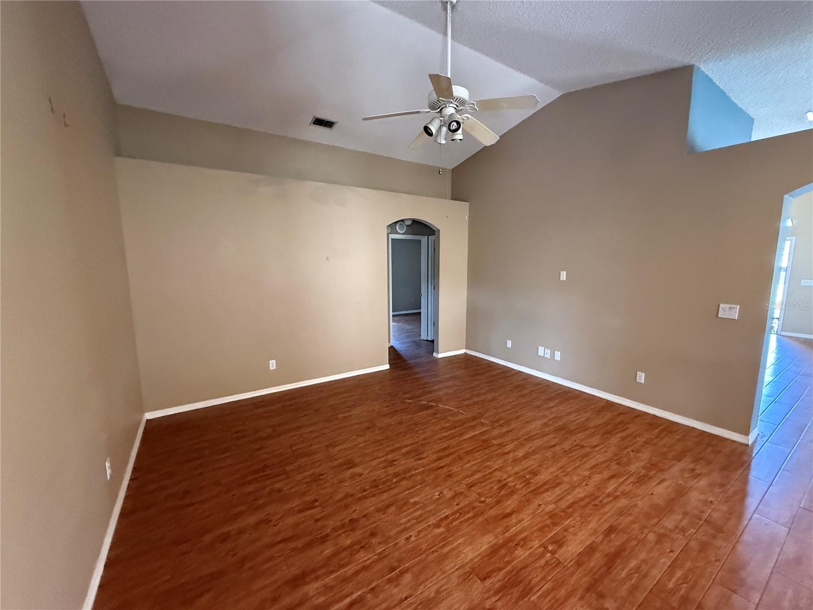 10536 Rodondo Dr Property Photo 7