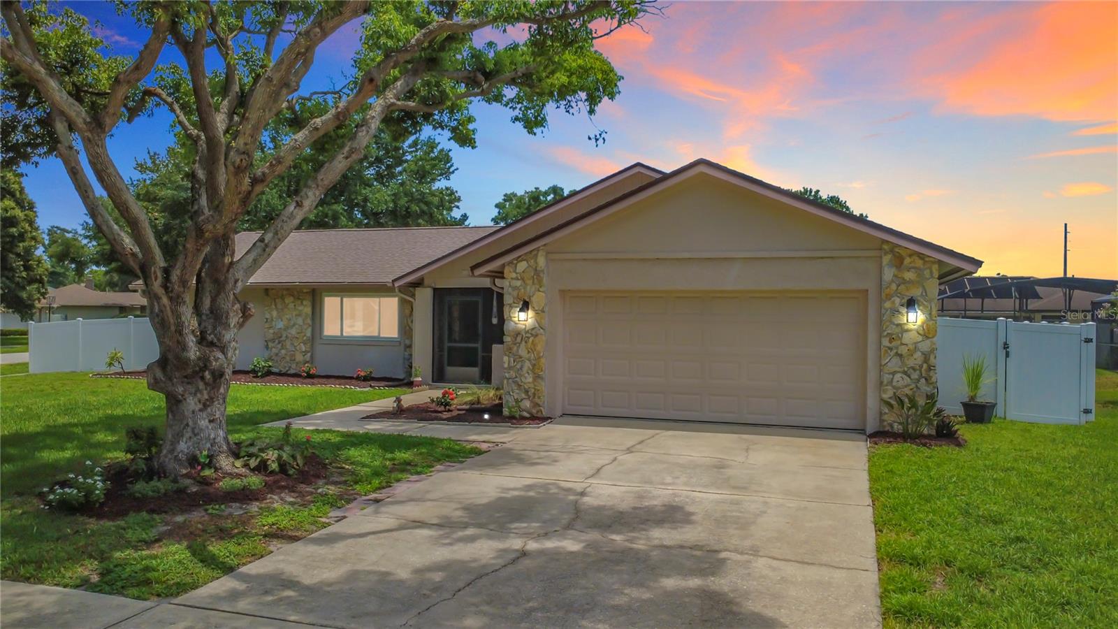 8654 Alegre Cir Property Photo 4