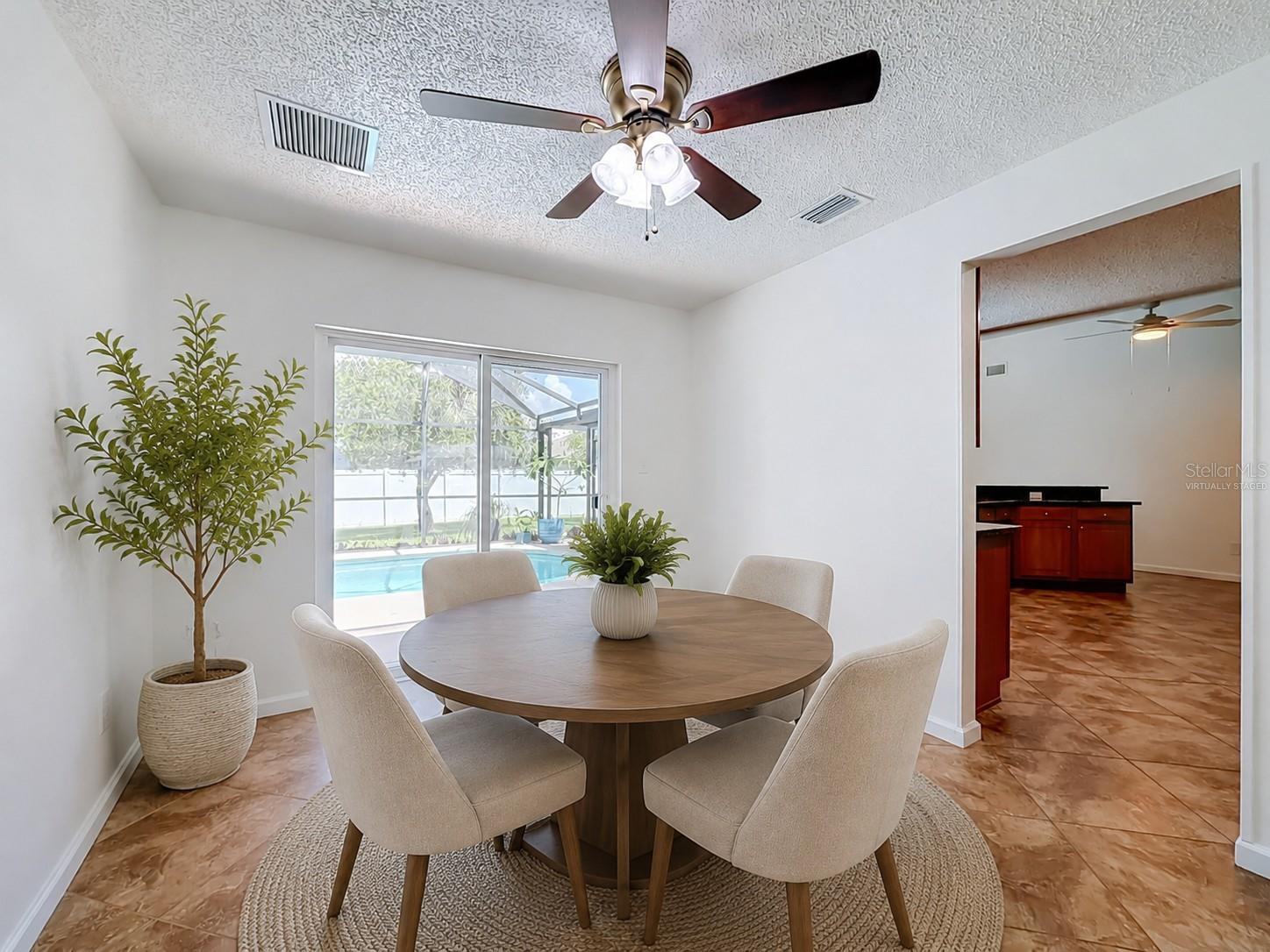 8654 Alegre Cir Property Photo 22