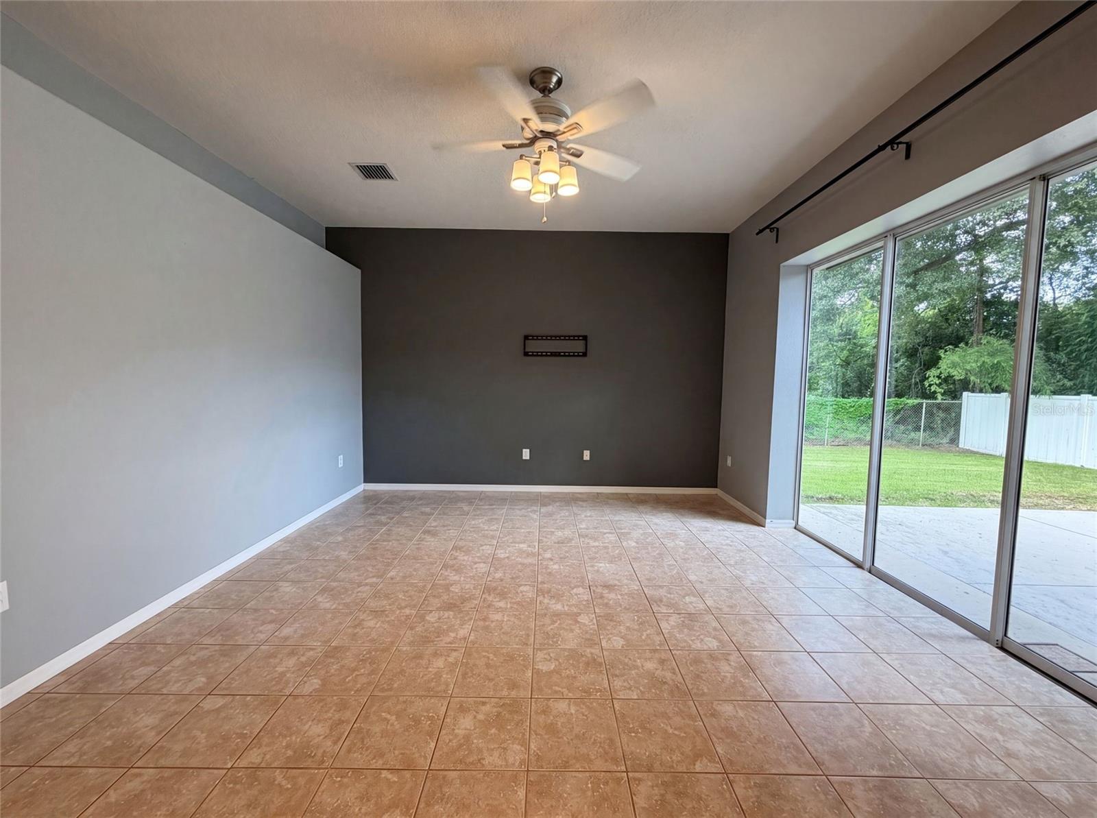 222 Taylor Bay Ln Property Photo 14