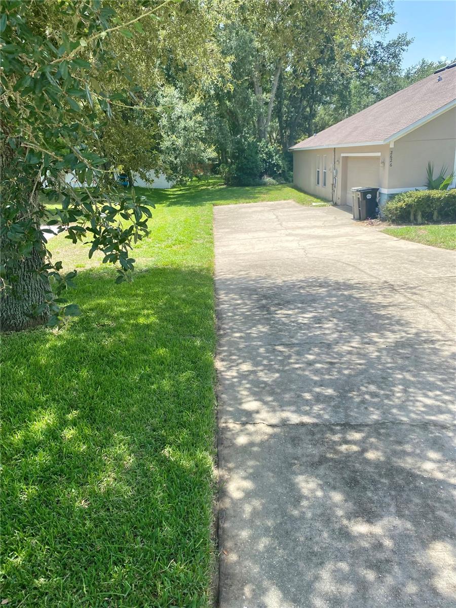 2626 Breezy Meadow Rd Property Photo 4