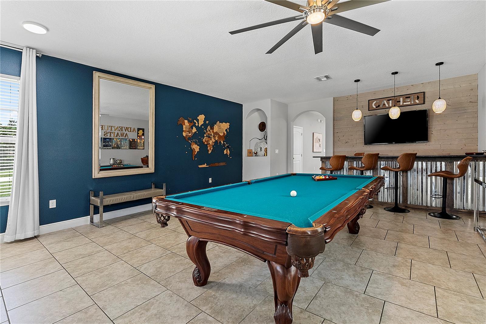 4200 Oaktree Dr Property Photo 7