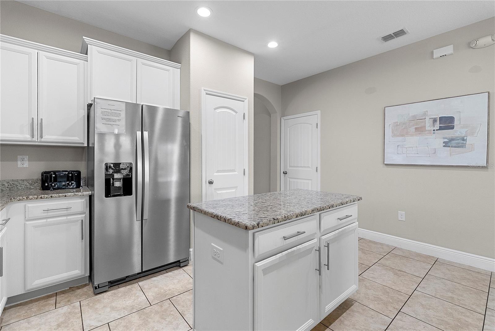 4200 Oaktree Dr Property Photo 13