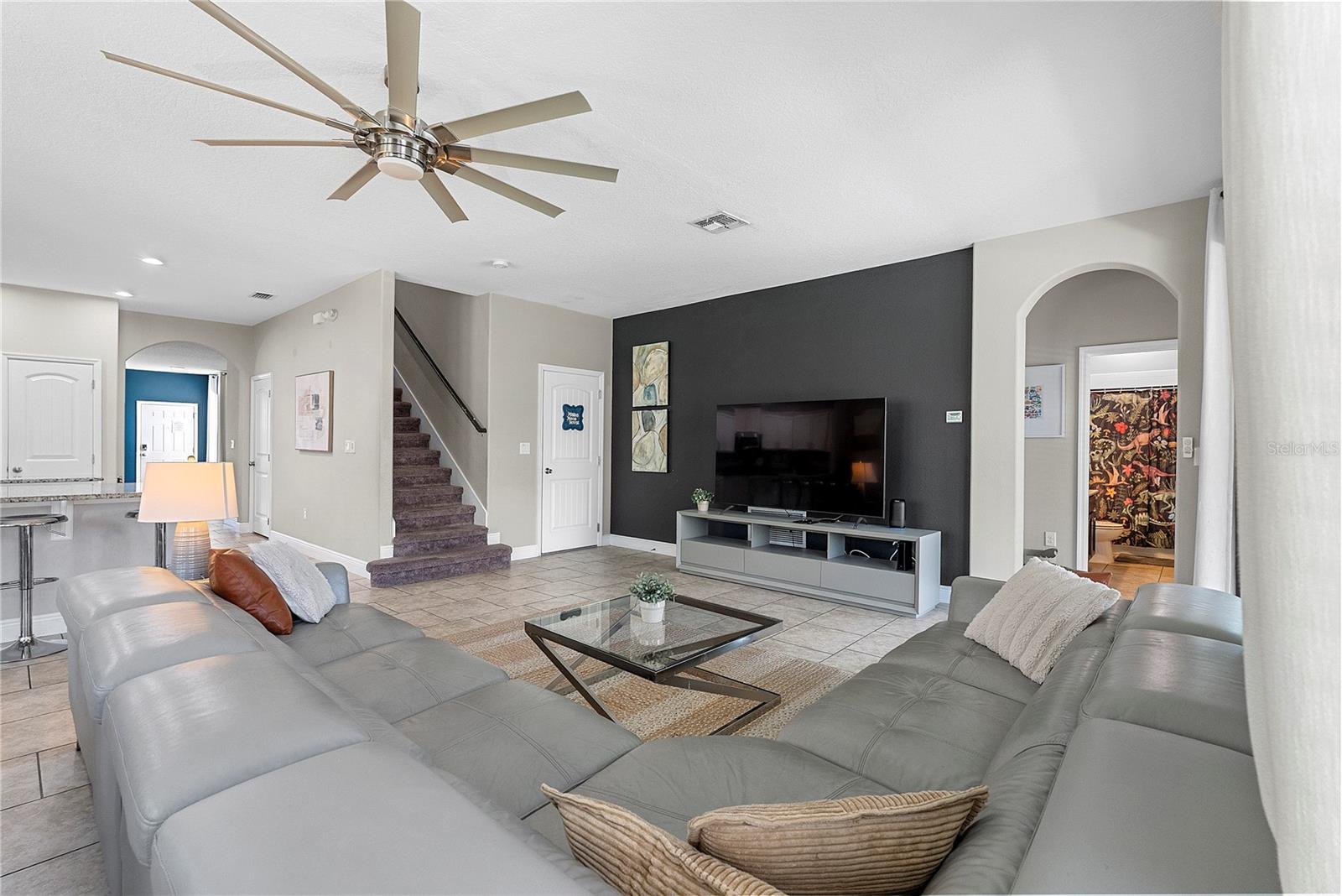 4200 Oaktree Dr Property Photo 19