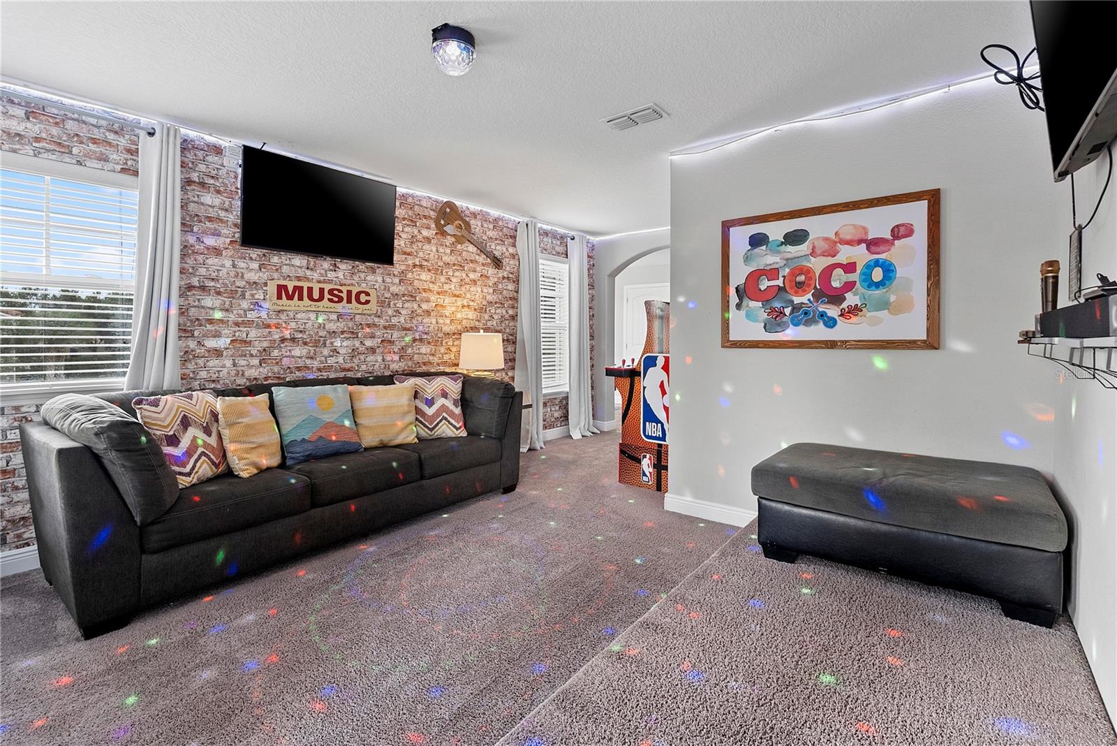 4200 Oaktree Dr Property Photo 39