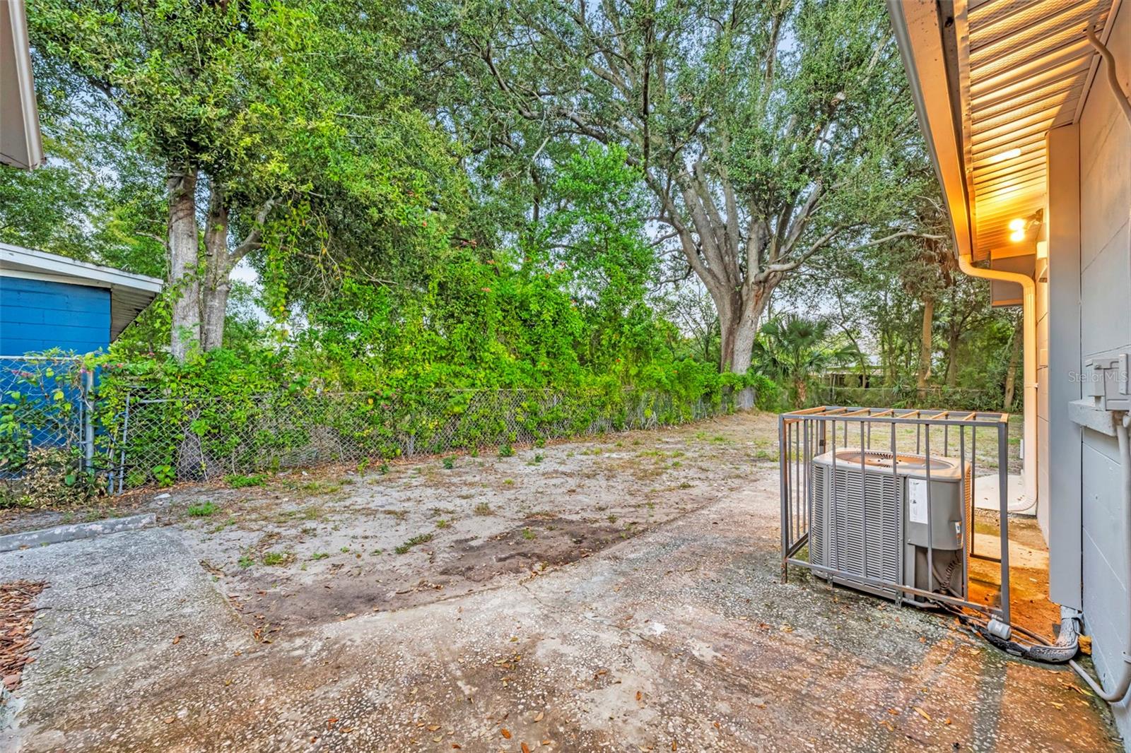 1221 Elinore Dr Property Photo 23