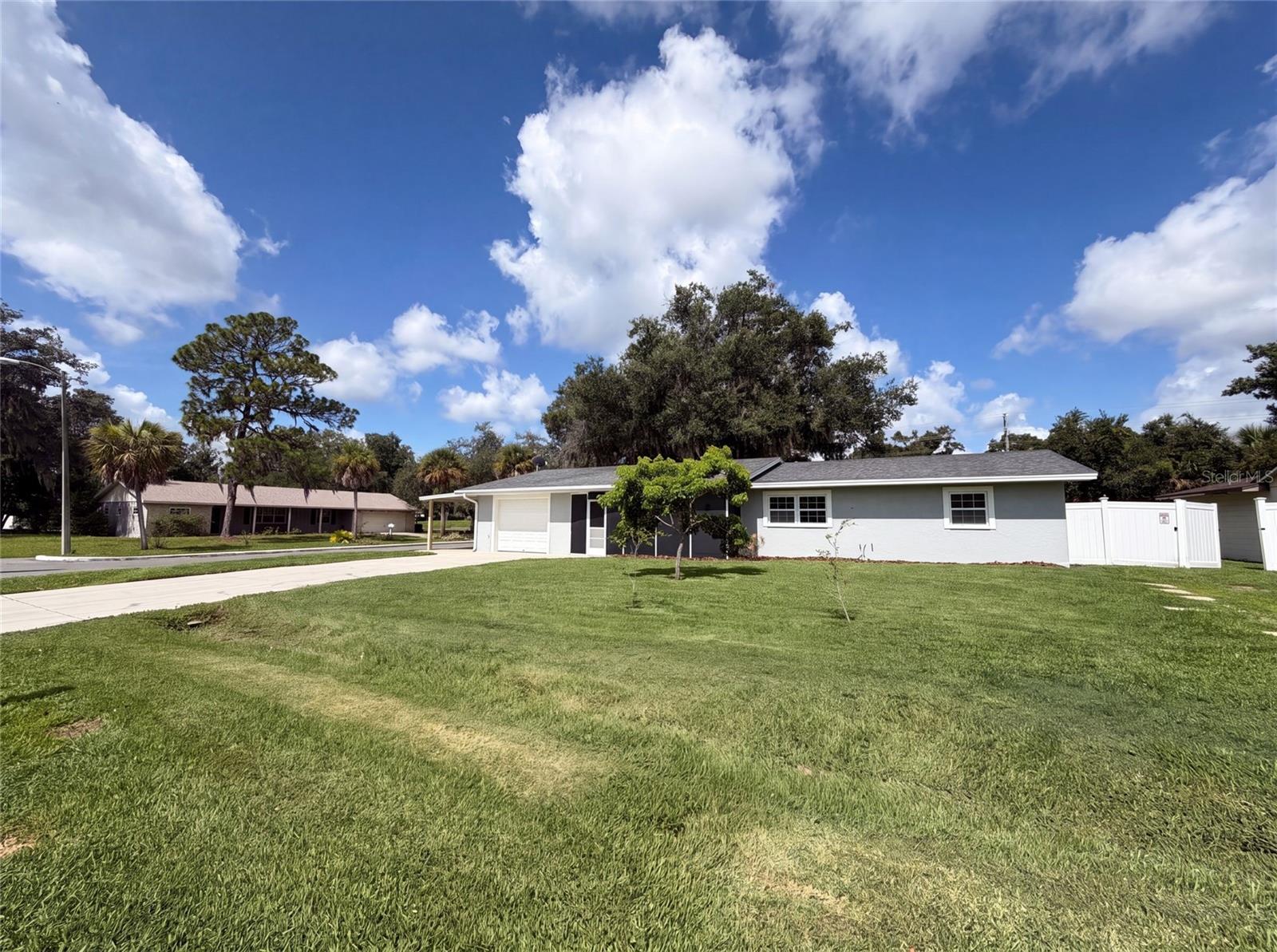 1823 Lori Ln W Property Photo 1