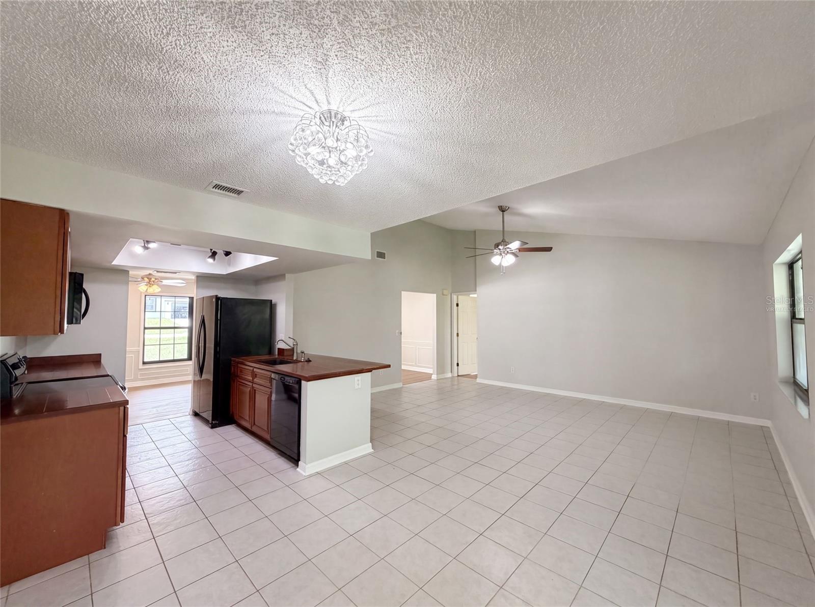 15226 Sw 39th Cir Property Photo 2