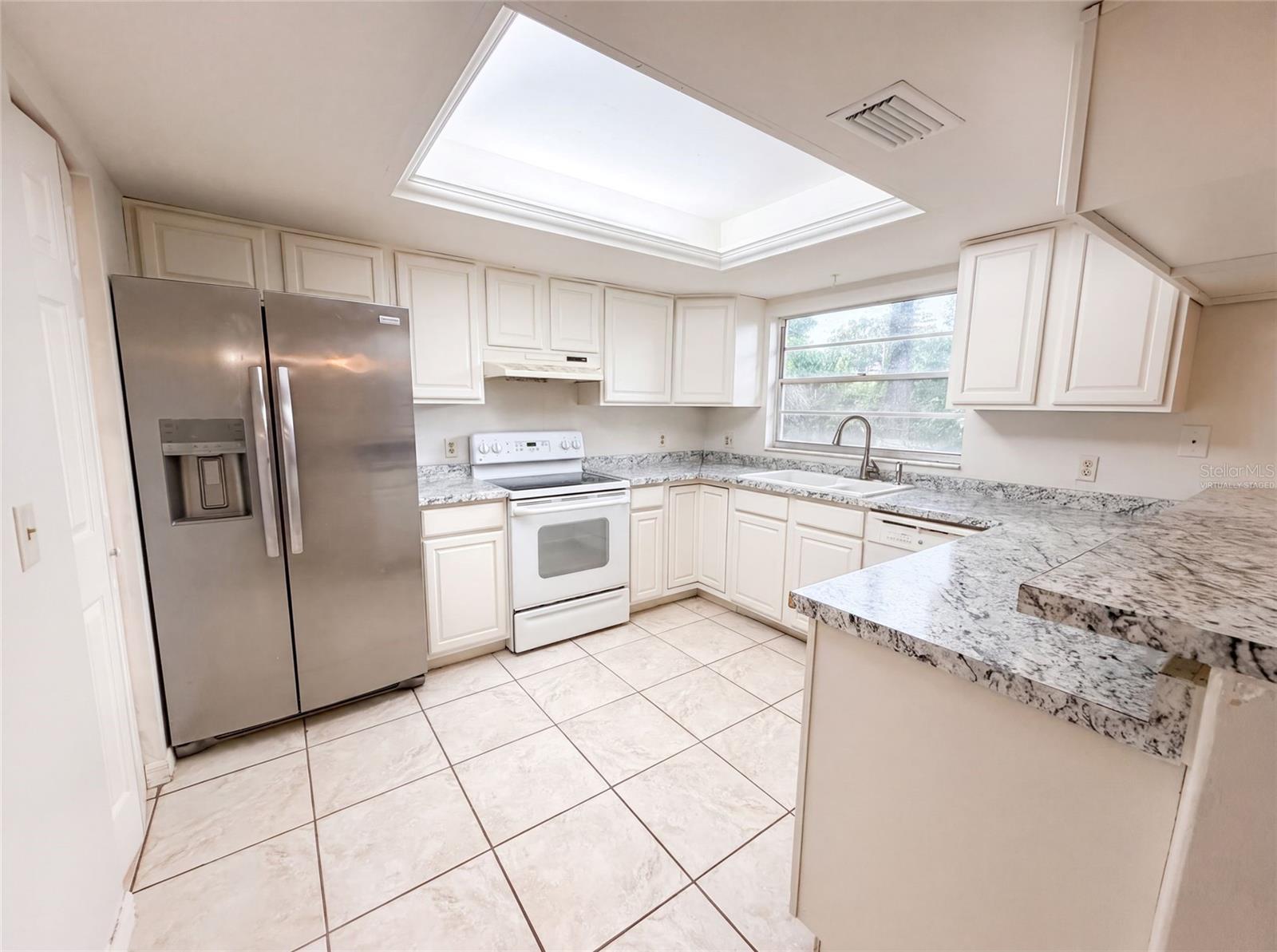 4209 E Alene Dr Property Photo 2