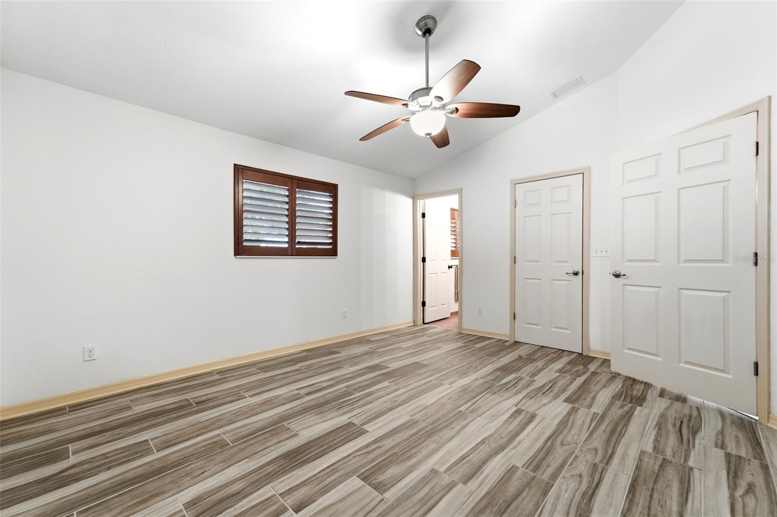 59 Crestwood Cir Property Photo 8