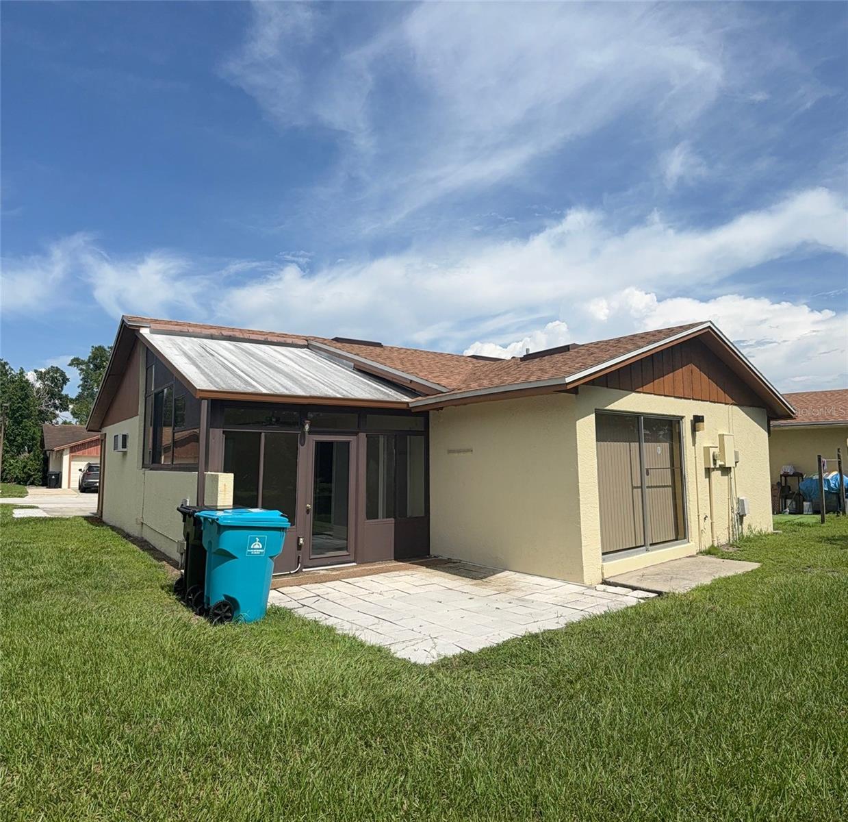 1002 Oropesa Ave Property Photo 2